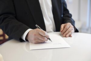 離婚協議書に署名や押印は必要なのか？