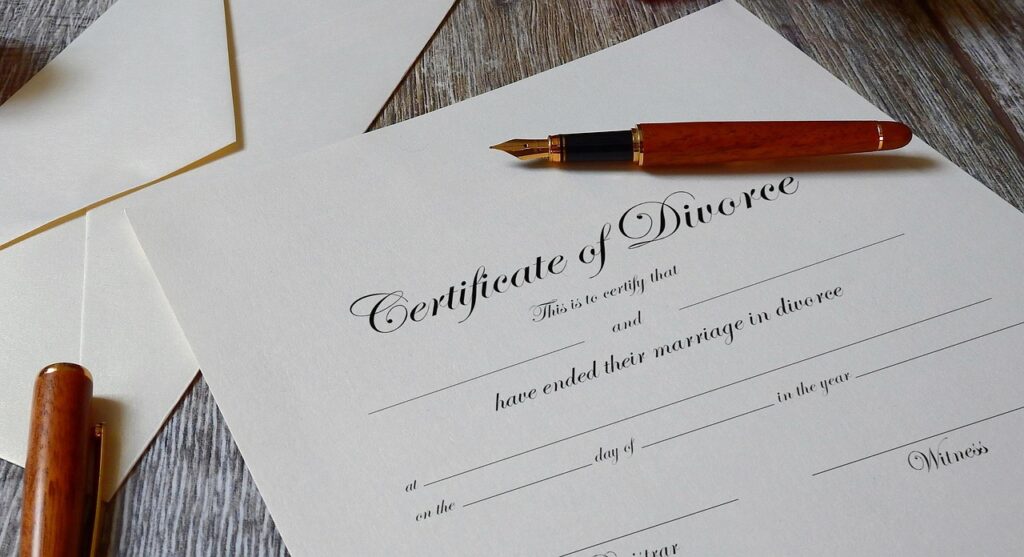 離婚協議書を作成する際の夫婦同席のメリットは？
